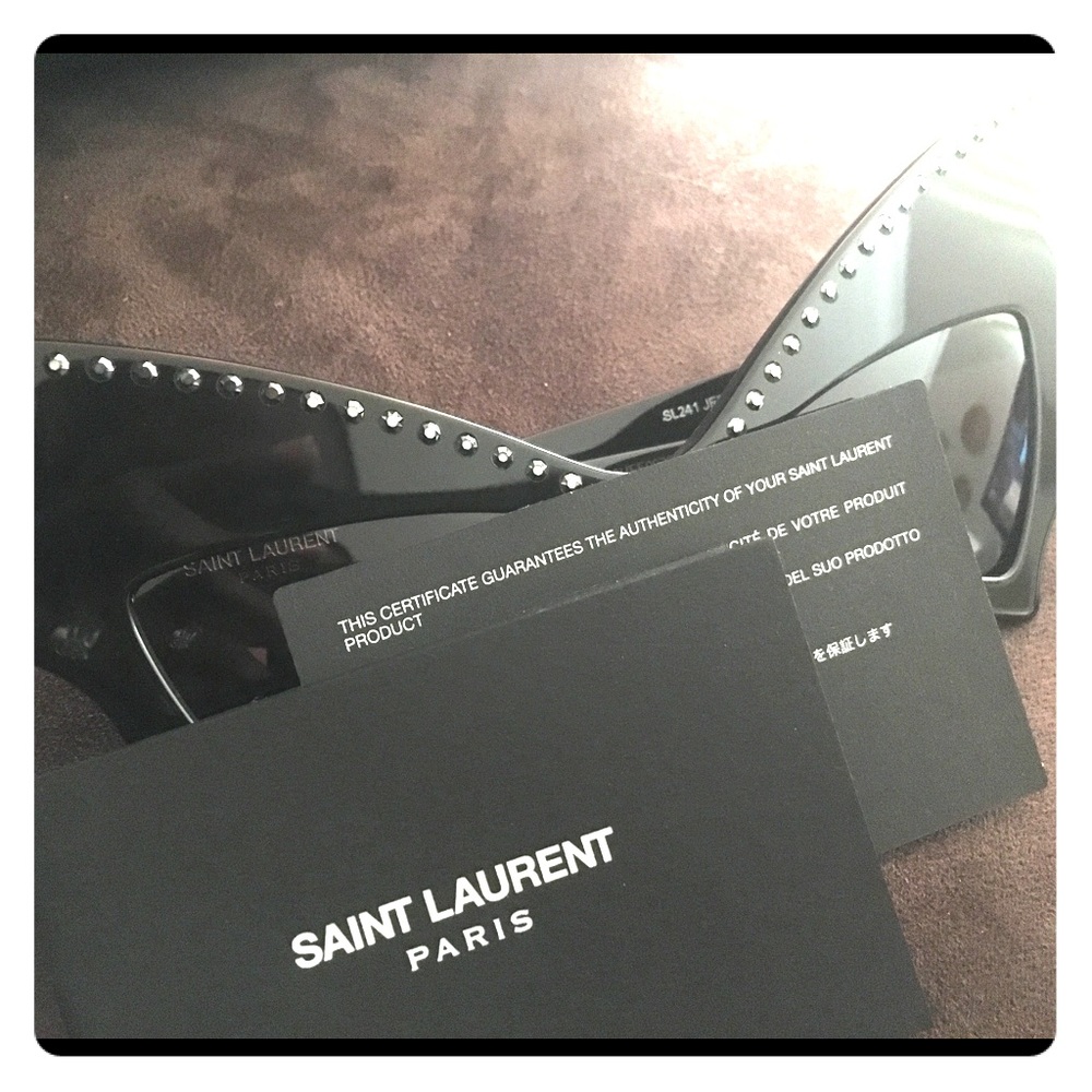 Authentic Yves Saint Laurent's SL241 Jerry Bat